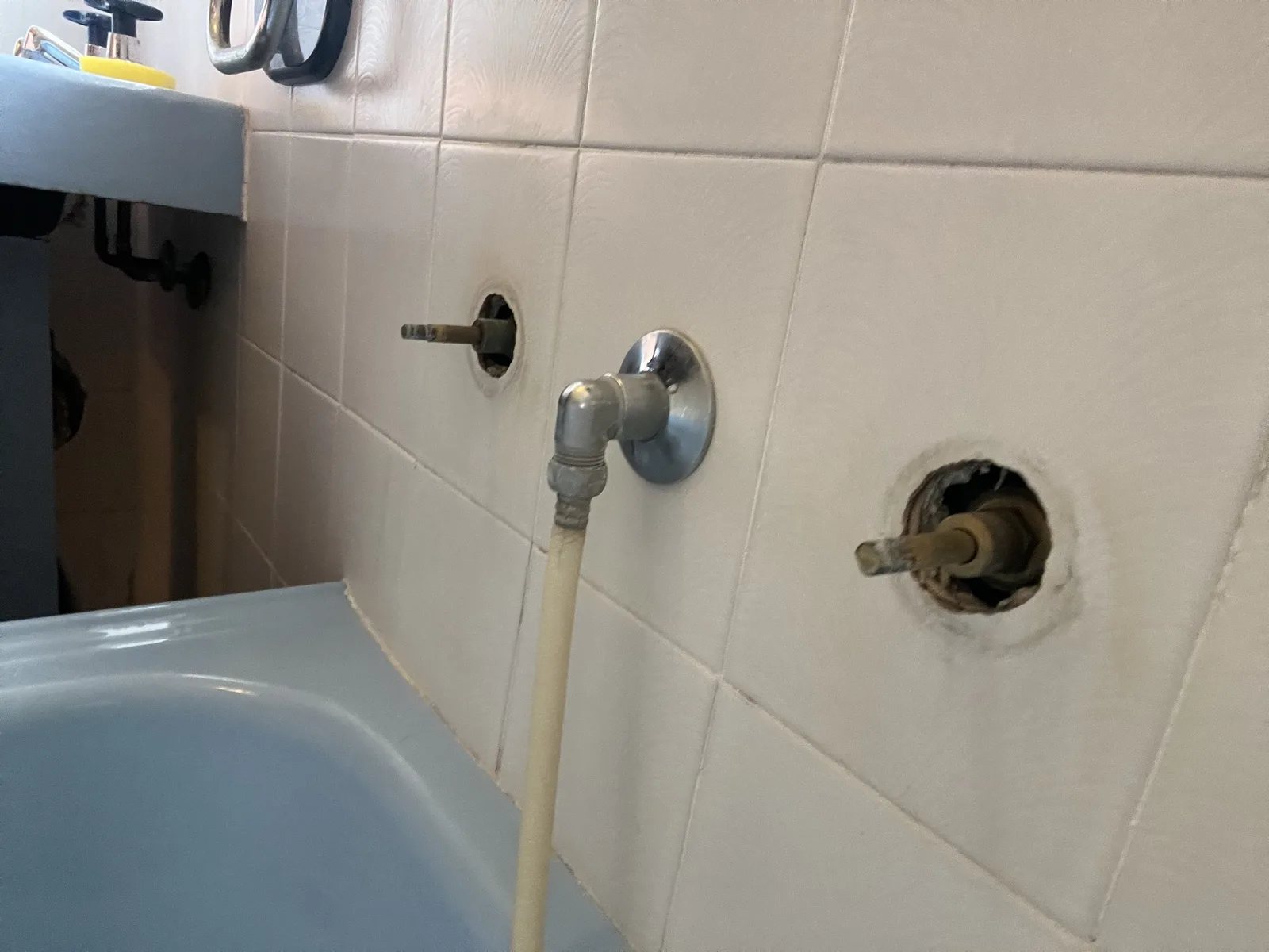 Burst pipe or leak repaired in Beverly Hills 2209, March 2026