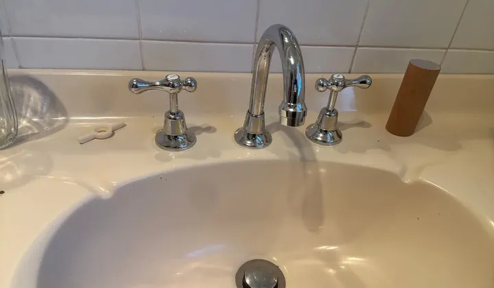 Bathroom Basin Taps repaired by Mr Splash Plumbing