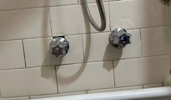 Shower Taps repaired by Mr Splash Plumbing