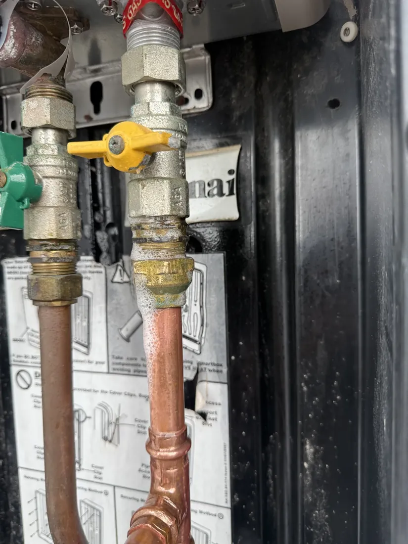 Gas isolation valves and copper pipework on a Mr Splash licensed gas fitting job in Vaucluse